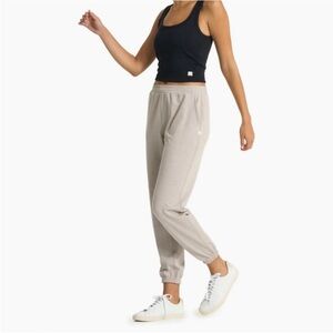 Vuori Women’s “Boyfriend Jogger”- oatmeal